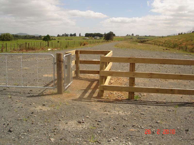 horsham downs fence and gate